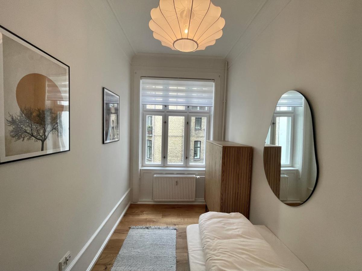 Beautiful 3 Bedroom Flat Next To The Marble Church Copenhague Exterior foto